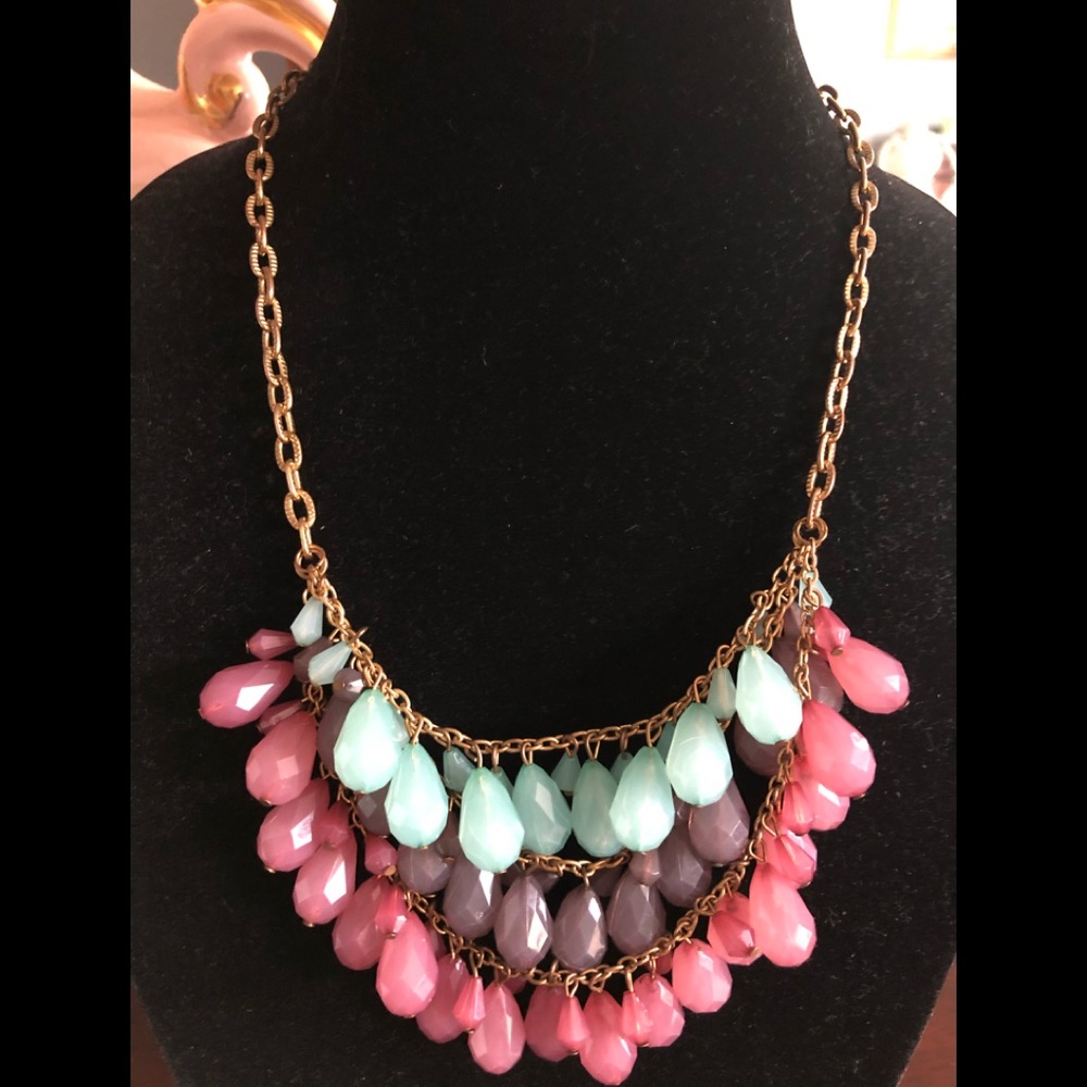 Statement necklace